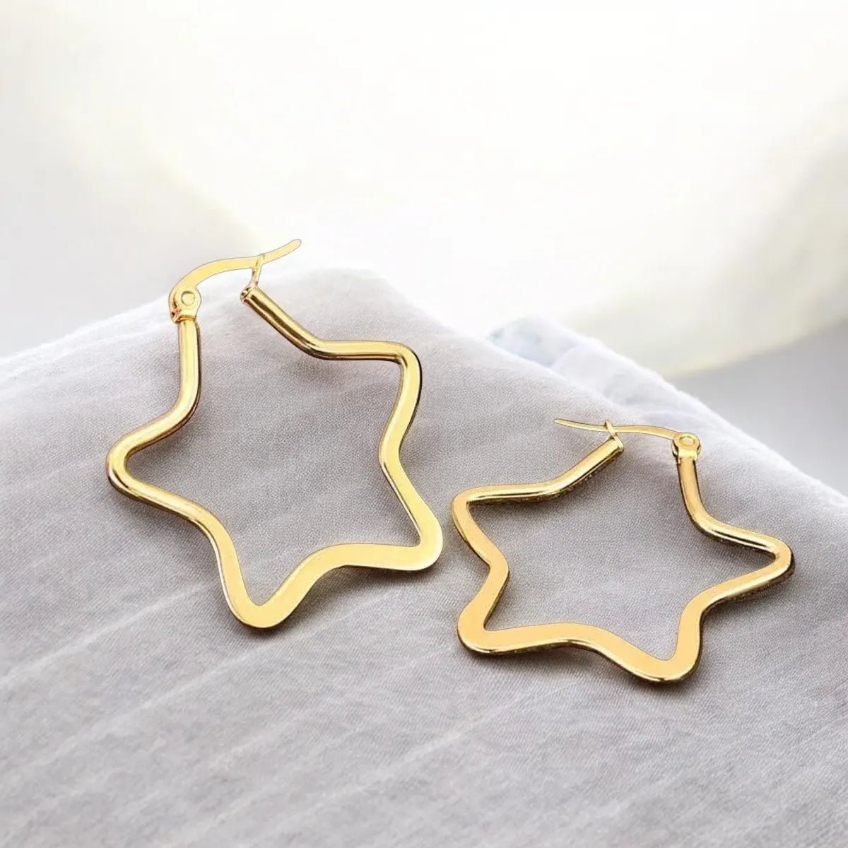 Star Flower Wire Hoop Earrings – 18K Gold & Silver 316L Stainless Steel - Earrings - Cadeau Craft